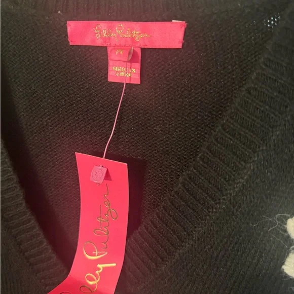 Lilly Pulitzer Black V-Neck Sweater with Daisy Embroidery - Picture 2 of 5